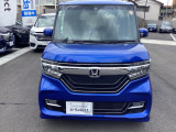 【車両状態証明書付】より安心してご購入頂く為、第三者機関による車両状態証明書を見ながら実車確認できます(フロントガラスのA1減点はほとんどの中古車にあるミリ単位の飛び石傷ですのでご安心下さい)。