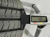 夏タイヤの残り溝は4.8mmです。スリップラインからは3.4mmとなっております。
