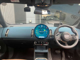 弊社お客様より頂いた下取車やデモカーが在庫の多くを占めています。車の経歴や整備記録が分かり、ご安心してお車をお選び頂ける正規ディーラーならではのラインナップでございます。