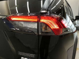 LEDテールライトです。省電力、高輝度のLEDは明るく照らすので夜間運転時の視認性を高めます。スタイリッシュな見た目で細かいところもこだわりたいあなたに!
