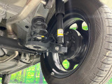 お車を安心してお乗りいただく為には、足回りの定期点検が欠かせません。サービスサポート(有償保証)では無料点検もご提供しており、安心のカーライフをお過ごしいただけるサポート体制が整っています。