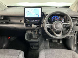 弊社の商品車両は横浜本牧にあります本部で隅々までチェックを行い、トヨタの厳しい商品基準をクリアした厳選した車両を展示しています。