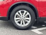 高級感引き立てるアルミ装着車。お洒落は足元からですね!