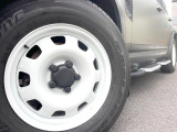 ●18インチホイール:輸入車ならではの卓越した走りを支えるホイールと足回りです!日本車の走りに慣れている方にもぜひ体感して頂きたいほど、高いレベルでまとまっています!