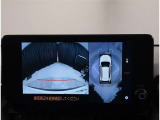 パノラミックビューモニター 車両上空より写したような画像をモニターに表示☆車庫入れや、幅寄せなどに大変便利な機能です。