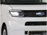 白く明るい光で夜間走行の安心感を高めるLEDヘッドランプです。
