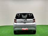 【リヤコンビネーションランプ】エマージェンシーストップランプシグナルは後続車に注意を促してくれます♪