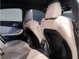 【エアバック】BMWのエアバックやその他の安全装備は、互いに補完しあう事で徹底した安全性を貫きます。万一の事故の際にそれぞれ最適な保護を提供してくれます!