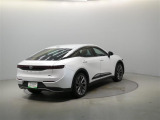 ご覧の車両以外にも多数のU-CARを展示販売しております。