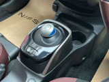 e-POWERならではの、スタイリッシュなシフトノブ周りがカッコイイ!