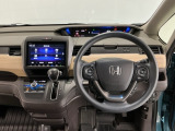 【前方視界】開放的な前方視界!運転がしやすく疲れにくいです♪窓が大きく、見通しがとっても良いおクルマですよ♪