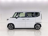 両側パワースライドドア付きだから、狭い駐車スペースなどでの 乗り降りラクラク!小さなお子さまのいるご家庭には嬉しい装備。