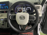 今お乗りのお車の価値が気になる方は、お気軽にお声がけください。査定士の資格を持ったスタッフが、丁寧に査定いたします