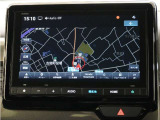 純正8インチベーシックインターナビ(VXM-245ZFEi)&バックカメラが装備されているので、普段の使い勝手もロングドライブも快適です。