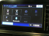 お手持ちのスマートフォンと接続しお気に入りの音楽を再生することができるBluetooth機能もございます!!ドライブも快適になりますよ♪
