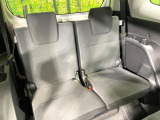 床下収納式のサードシートです。座席部分をコンパクトに収納でき、広大な荷室スペースとしてお使いいただけます!乗車人数や荷物の量など利用シーンに合わせて3列目を有効活用でき、とっても便利♪