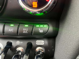 車両の詳細、ご質問につきましては、弊社営業スタッフまでお気軽にご連絡下さいませ。遠方のお客様には実車の詳細画像の送信も承ります。お客様からのお問合せをお待ち致しております。