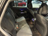 車両は屋内展示しておりますので天候に関係なくごゆっくりコンディションご確認頂けます。車両を倉庫へ保管している場合が御座いますのでご来店前に在庫確認頂けると幸いです。TEL072-784-8800
