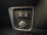 ご納車前にはプロの整備士が点検を行い、交換の必要がある部品は交換してからご納車いたします。また、その後の点検・整備・車検等も当社にお任せください。