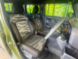 運転席シート廻りは使用感も少なく、良好な状態となっています。丁寧に使われていたことがよくわかりますね。