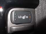 運転席&助手席シートヒーターが付いてます。寒い冬でもスイッチONで座面をあたたかくして、ドライブをさらに快適にしてくれます。