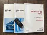 取扱書&整備手帳揃っております☆遠くからドアの開錠施錠が出来る便利なキーレスを装備しています。