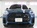 フロントフェイスはMINIアイコンとして永らく愛されるデザイン性の良さと、ブランドの魅力を感じる事ができます。