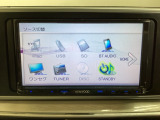 ドライブの必需品。見やすい・使いやすいメモリーナビを搭載。