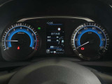 大きくて見やすいメーター!!エコ運転支援にもなる燃費計が表示される車両情報ディスプレイ☆各システムの作動状況など、様々な情報を表示します!また、メーター内で各種装備の設定や、車両設定の変更が可能です♪