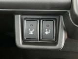 運転席、助手席側シートヒーターで座席ポカポカ!