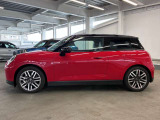 BMW・MINIの厳しい試験を突破したメカニックが多数在籍しております。ご購入後の納車前整備をしっかりいたします。楽しいMINIライフをお過ごしください。
