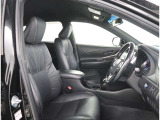 【フロントシート】運転しやすいドライバーズコックピット!ドライブが楽しくなります。