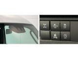 品質へのこだわり!フロアマットやシートなど車内をキレイに清掃し、ニオイや汚れなどを徹底的にクリーニングしてもらっております。室内はピカピカです☆