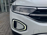 LEDヘッドライト+バンパー内にはデイライト機能付