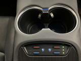 運転席、助手席シートヒーター付きです!寒い冬もすぐに座面が温まります。