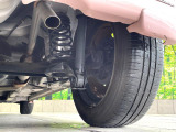 お車を安心してお乗りいただく為には、足回りの定期点検が欠かせません。サービスサポート(有償保証)では無料点検もご提供しており、安心のカーライフをお過ごしいただけるサポート体制が整っています。