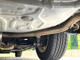 お車を安心してお乗りいただく為には、足回りの定期点検が欠かせません。サービスサポート(有償保証)では無料点検もご提供しており、安心のカーライフをお過ごしいただけるサポート体制が整っています。