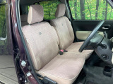 運転席シート廻りは使用感も少なく、良好な状態となっています。丁寧に使われていたことがよくわかりますね。