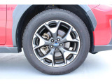 タイヤサイズは225/60R17 純正アルミホイール装着です!