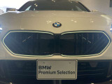 BMW代表的な特徴のキドニーグリル。BMWのすべてのモデルに採用され、BMWらしさを強調しております。
