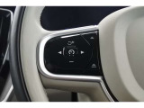 アダプティブクルーズコントロール・パイロットアシスト(車線維持機能付き追従型クルーズコントロール)はスイッチ一つの簡単操作です