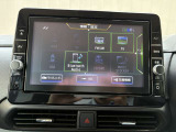 フルセグ地デジTVやDVD再生はもちろん、Bluetooth接続にも対応しており、スマホの音楽を車内で手軽に楽しめます。