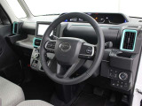 運転席廻りです。