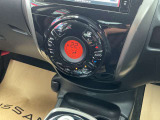 「オートエアコン」が付いています。1年中快適な室内を提供!車内温度を設定すると、風量を自動で調節してくれます。