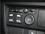 ◆両側電動スライドドア◆狭い駐車場でも乗り降りが楽々♪お子様が隣の車にドアを当ててしまう心配もございません!小さなお子様連れの方もこれで安心。