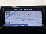 純正ナビを装備。タッチパネル式で使いやすく、お出かけもラクラクです。