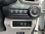 キーレスプッシュスタート。豊富な装備も魅力的!各機能の切り替えボタンは運転席から操作ラクラク。