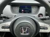 ステアリングスイッチです!!運転中のオーディオの音量やソースの変更も手元で出来ますよ!!
