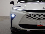 シャープな目つきが印象的!明るく省電力なLEDヘッドランプ装備
