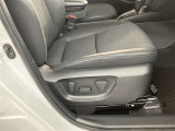 納車前にご案内しますボディーコーティングを施工する事をお勧めします。理由1納車時ピカピカ、2洗車も楽々だし雨で多少の汚れも無くなります、3運転してて気持ちがよいetc.